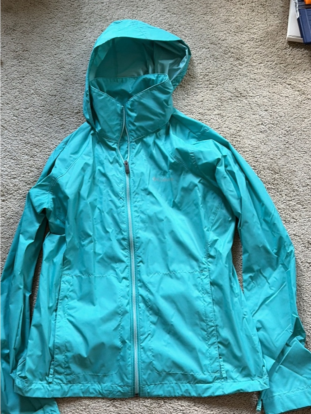 Lightweight Columbia Hooded Rain Jacket - Women